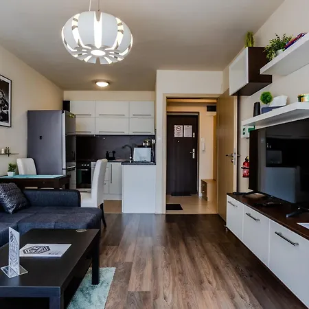 Six Corners - Garden Corner *