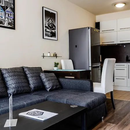 Апартаменты Six Corners - Garden Corner *