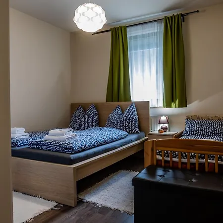 Six Corners - Garden Corner Печ