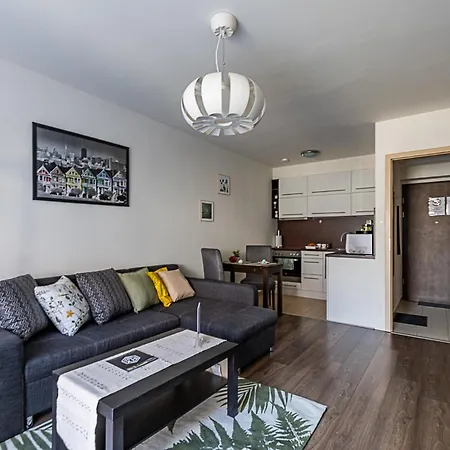 Διαμέρισμα Six Corners Garden Corner With Terrace And Parking *